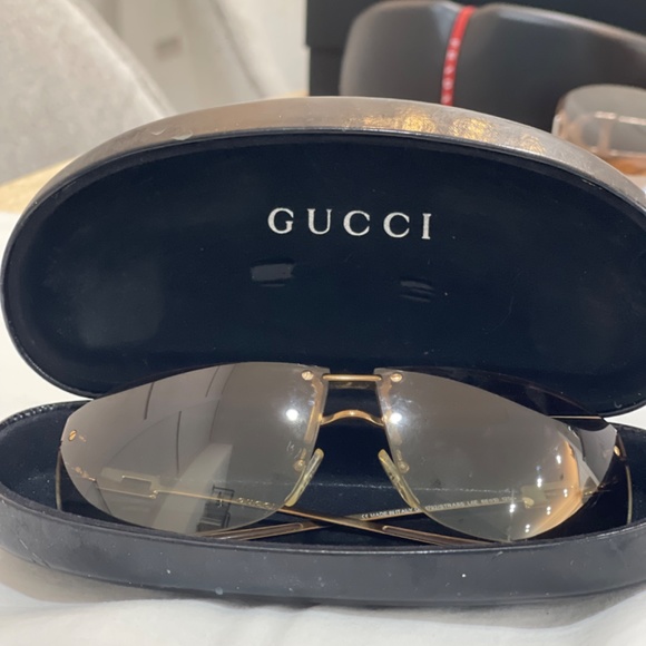 90s VINTAGE brown Gucci shield sunglasses with crystal embellishments - Picture 4 of 4